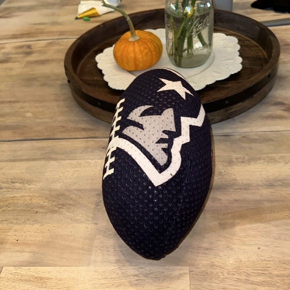 NFL Patriots Beanie Baby Ty Football 🏈 Stuffed Ball - Picture 2 of 3